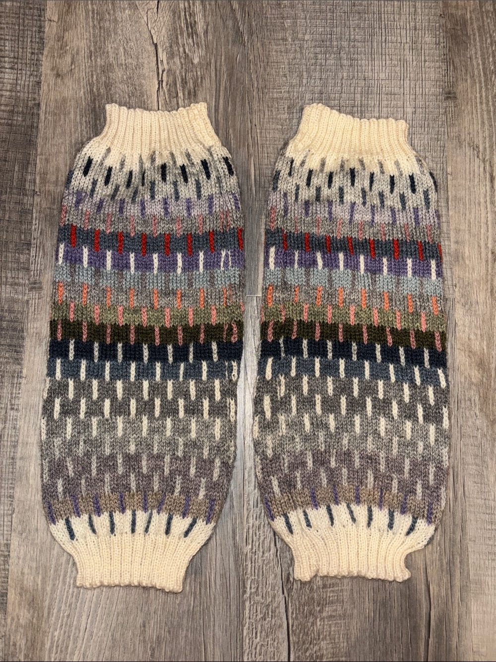 Akan Virta Hand-Knit Wool Multicolor Patterned leg warmers  - Ivory Trim